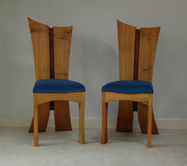 bay chair with blue seat