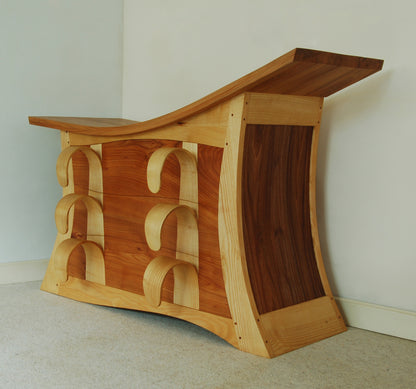 Ram chest of drawers