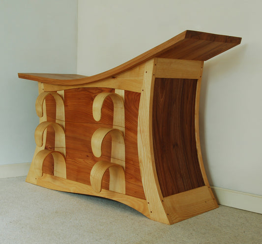 Ram chest of drawers