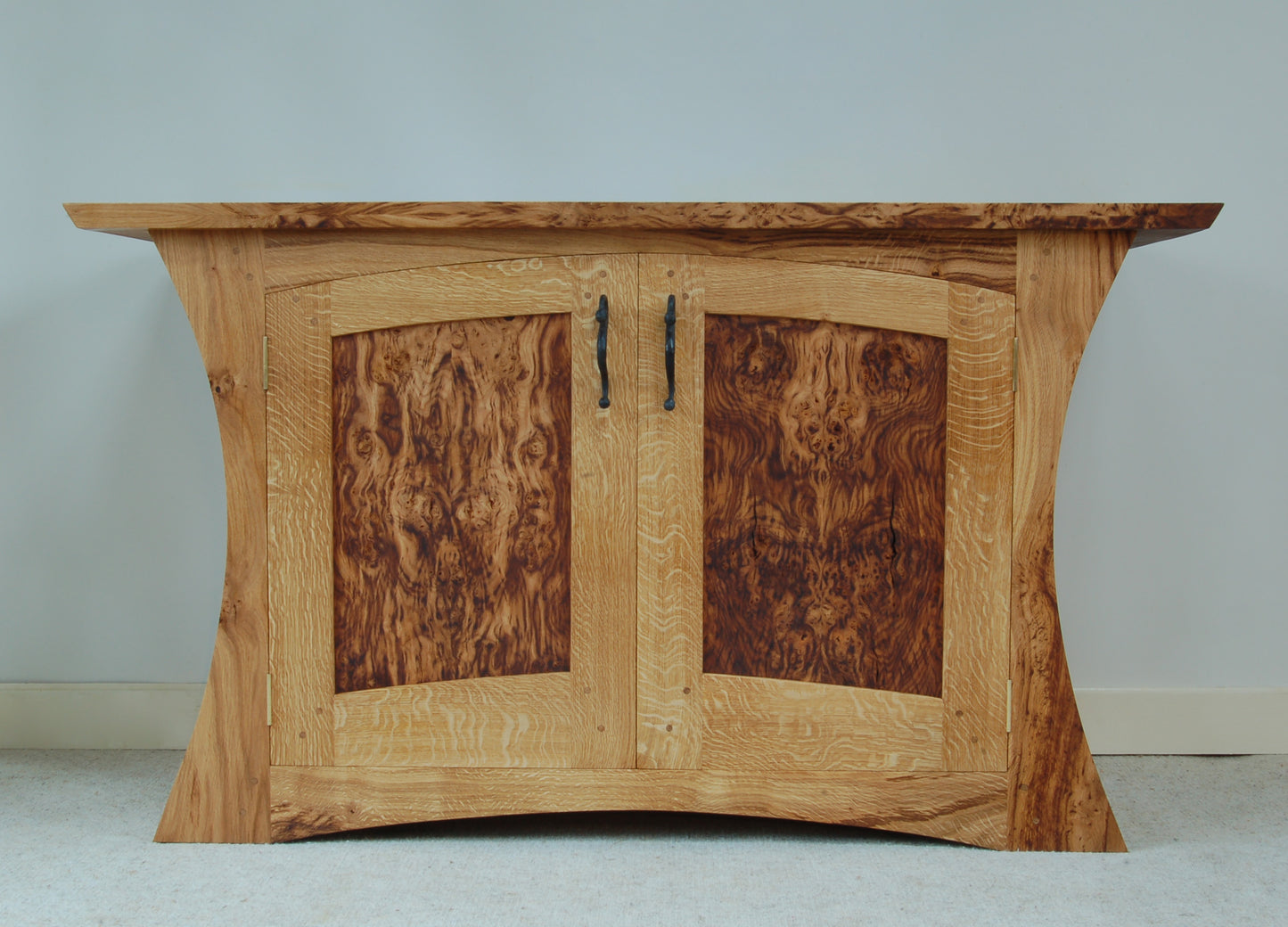 Mini Crescent sideboard