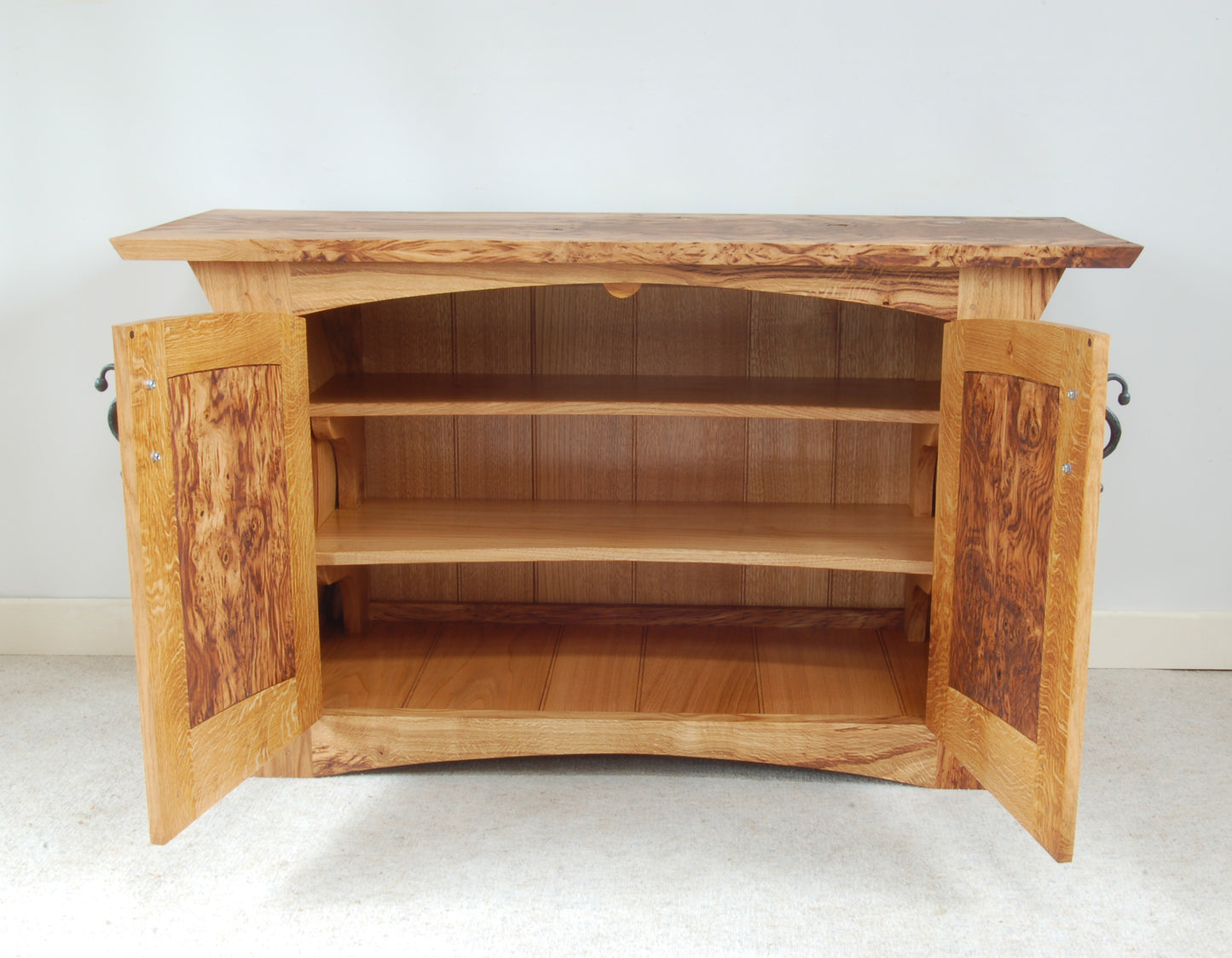 Mini Crescent sideboard